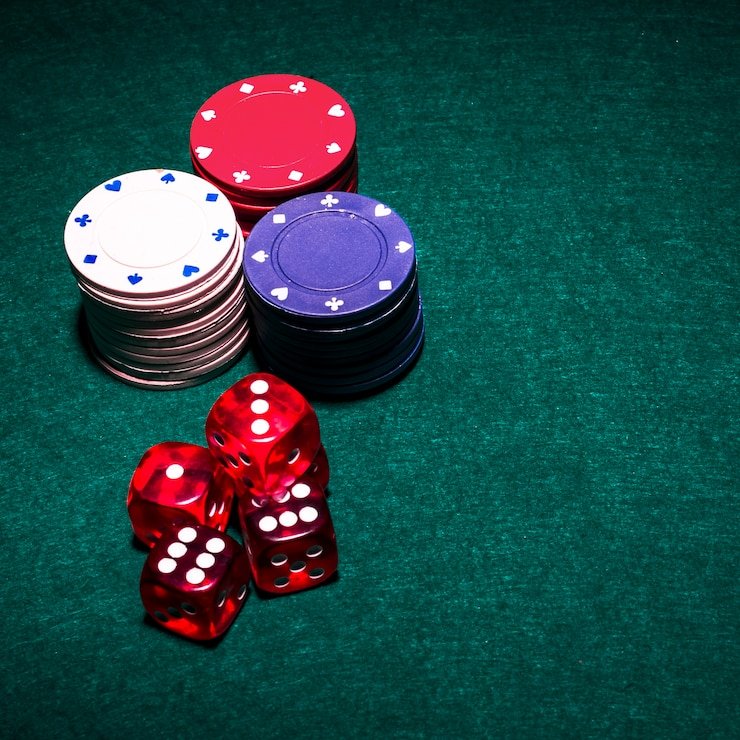 Live studio view of Lightning Baccarat with dealer and live cards